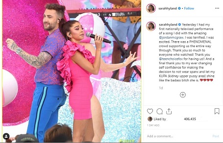 Sarah Hyland didn't wear any shape-wear on the Teen Choice Awards on August 11